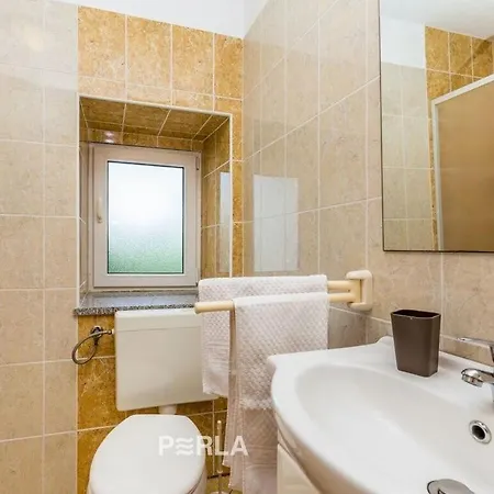 فندق With Pool Near